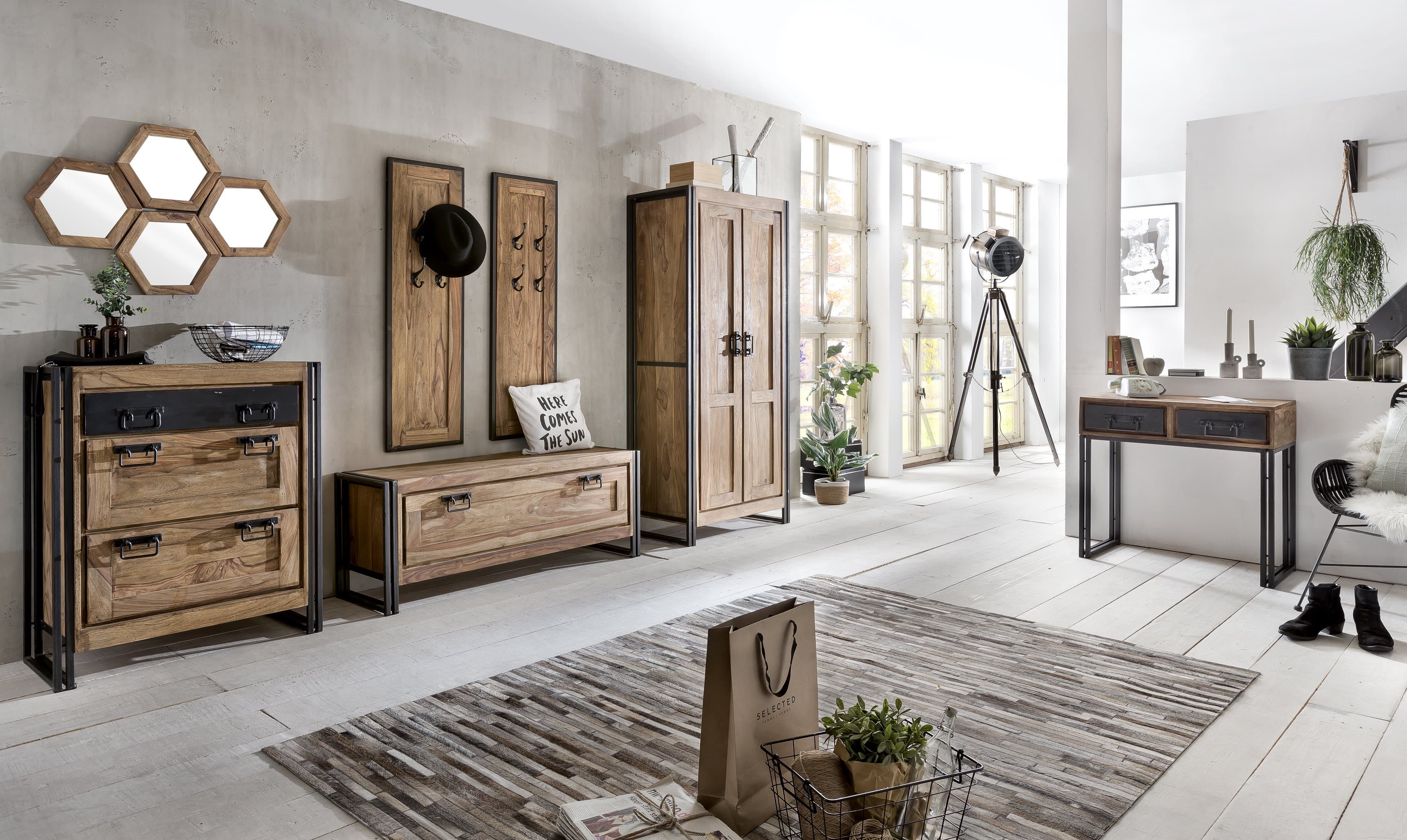 Garderobenschrank