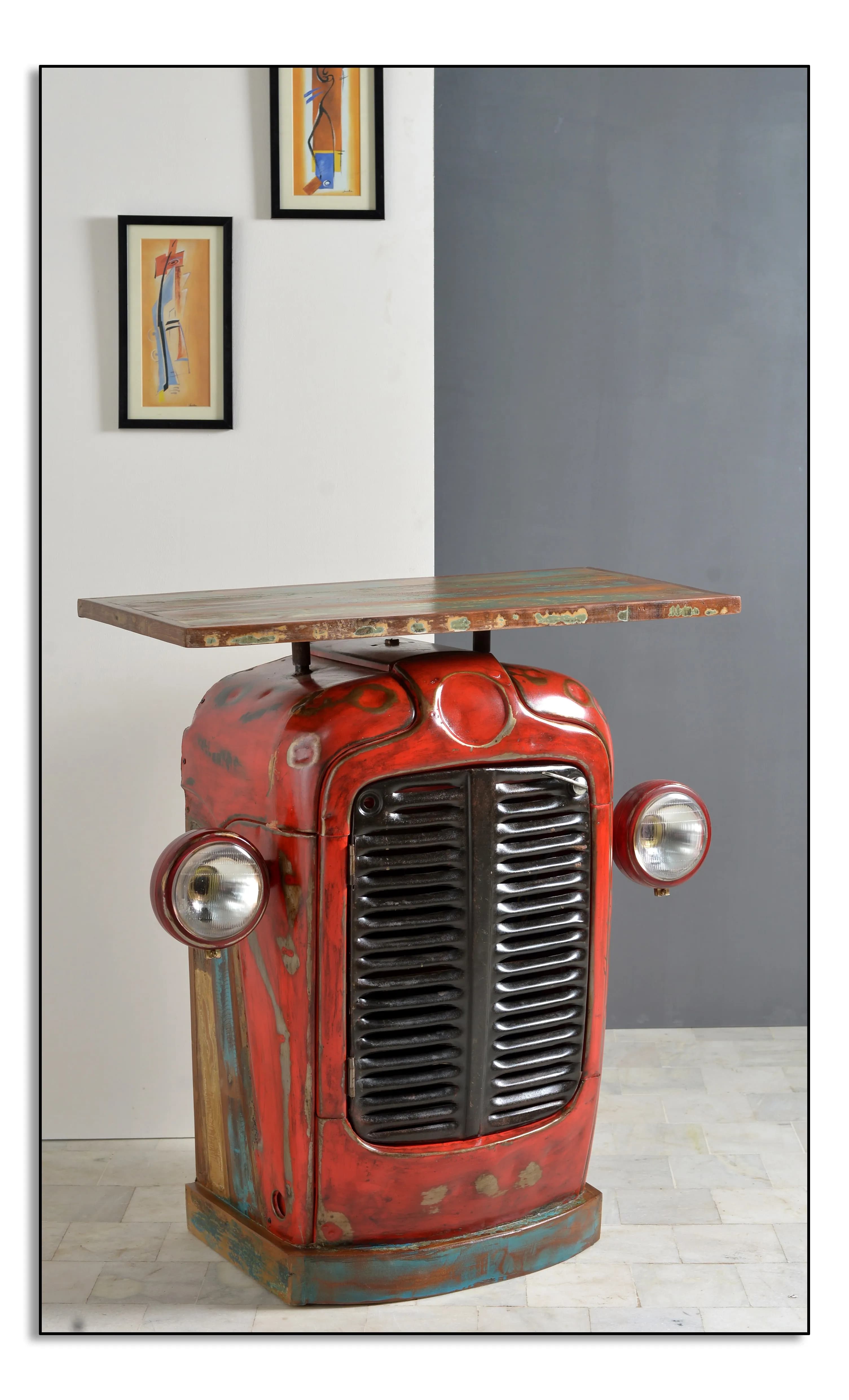 Traktor-Schrank
