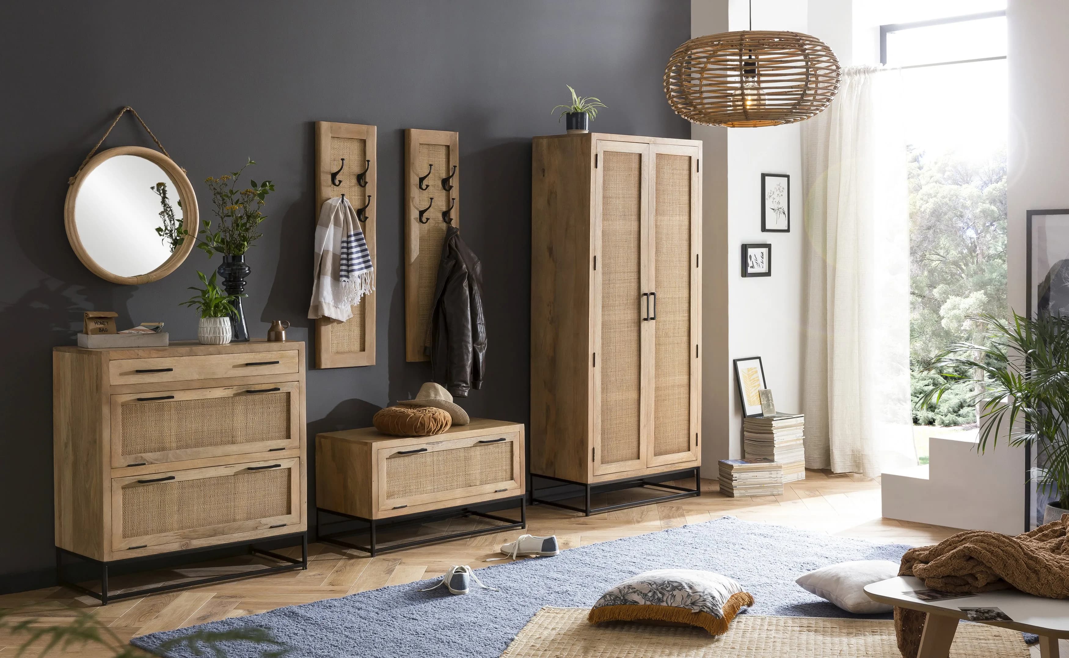 Garderobenschrank