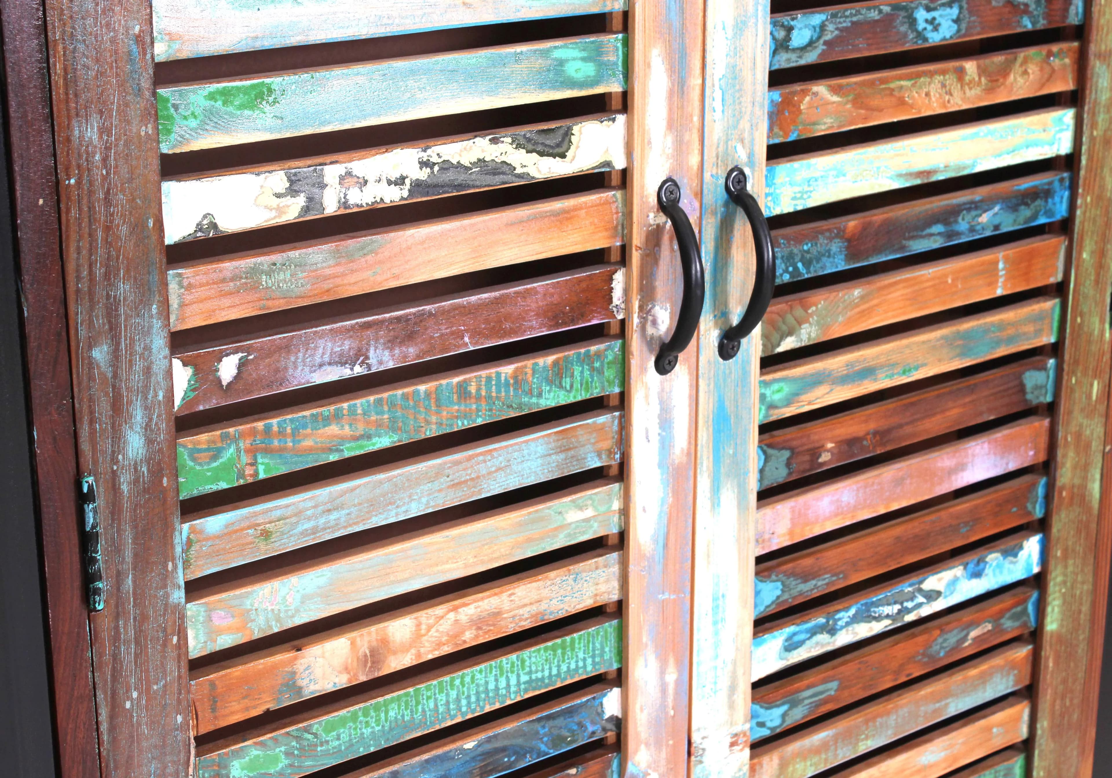 Garderobenschrank 5