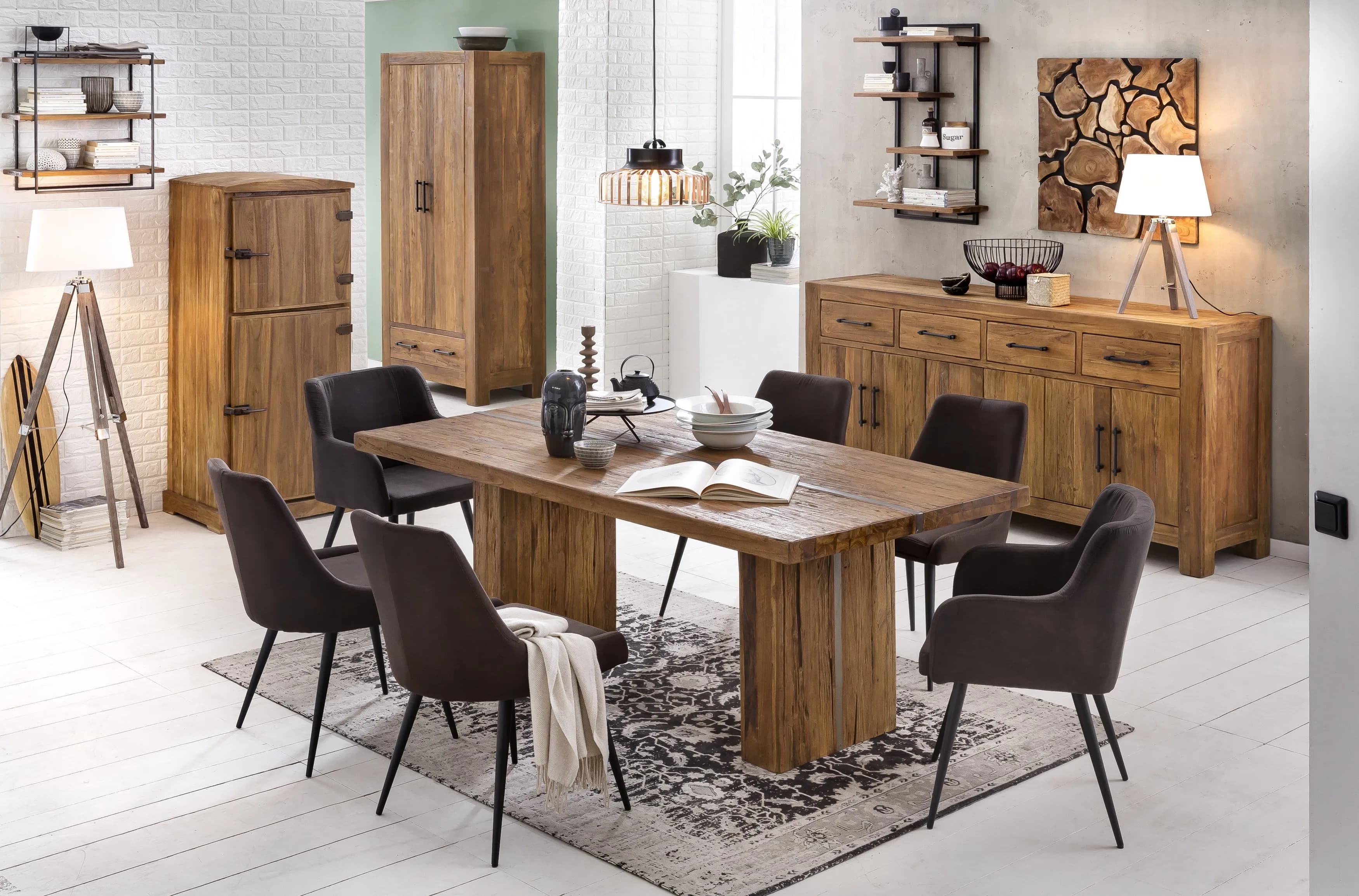 Garderobenschrank 5