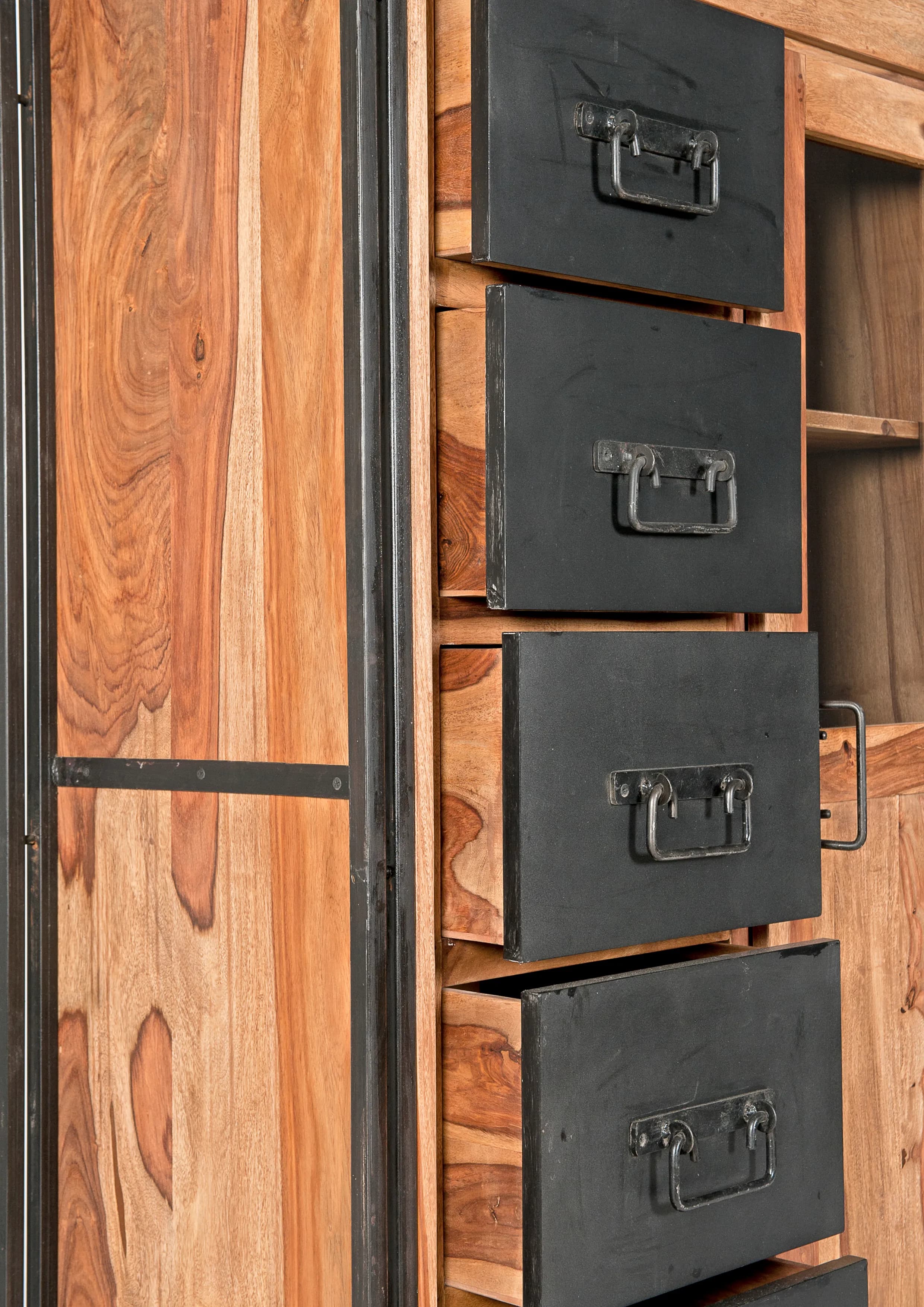 Brotschrank 5