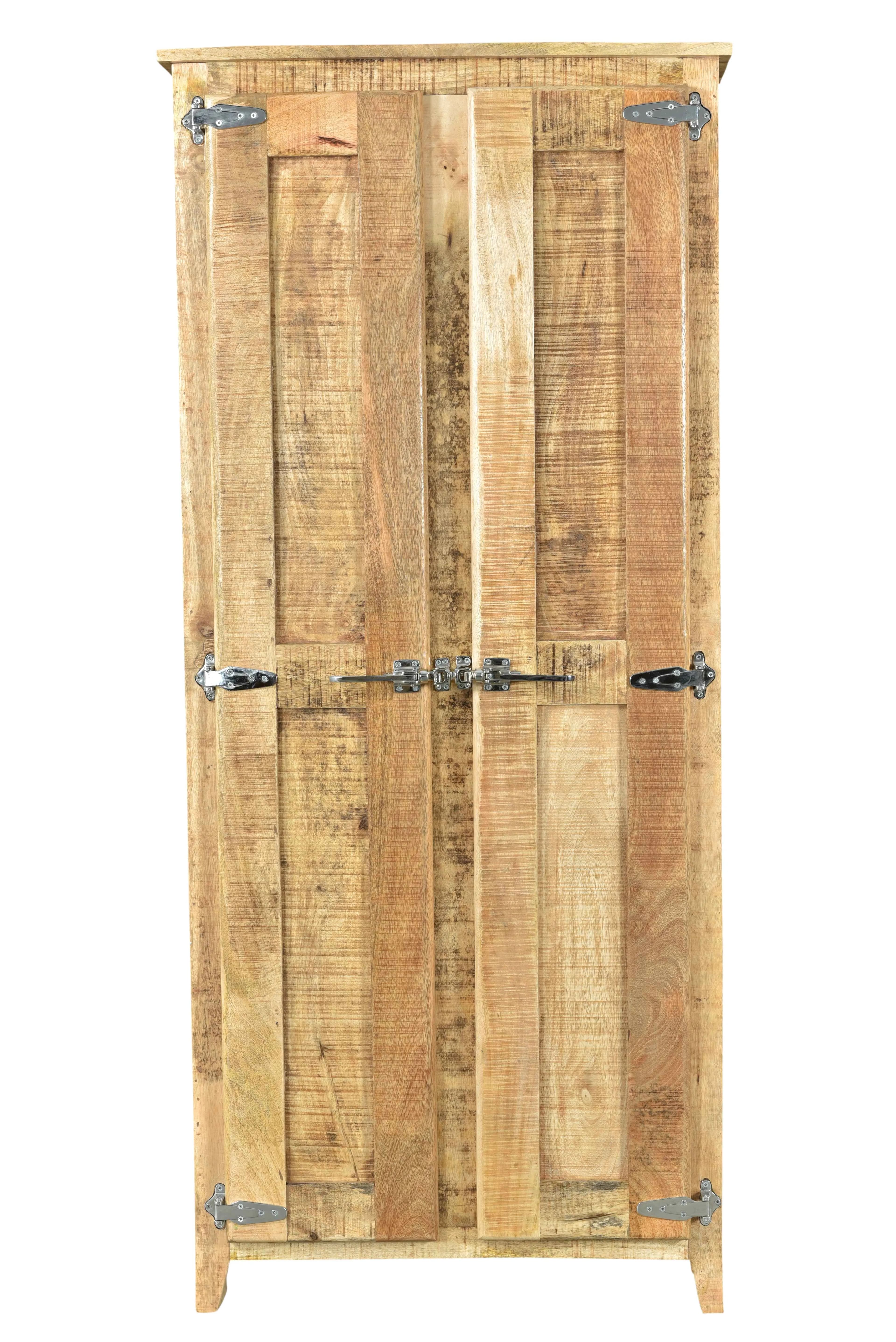 Garderobenschrank 2