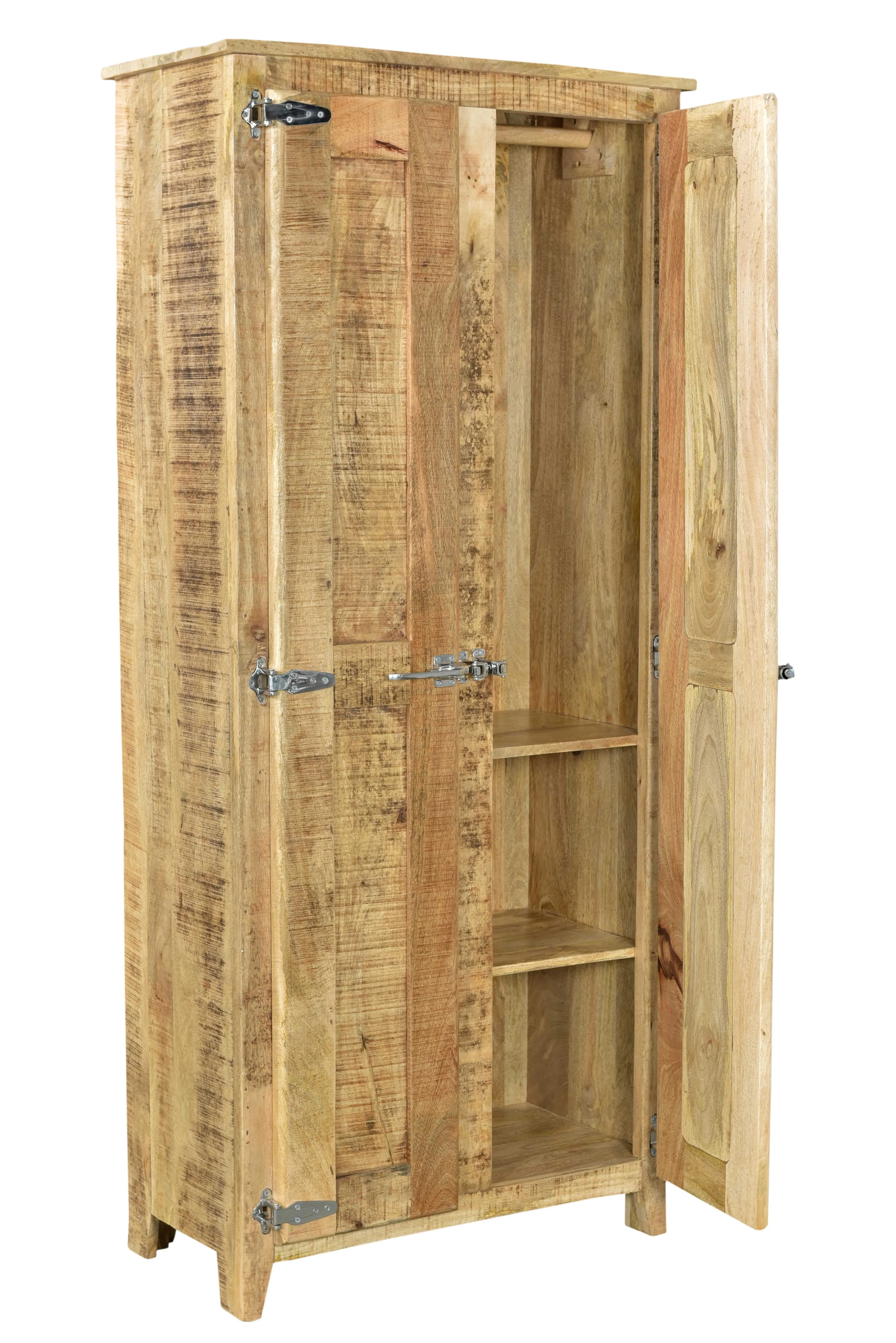 Garderobenschrank 3