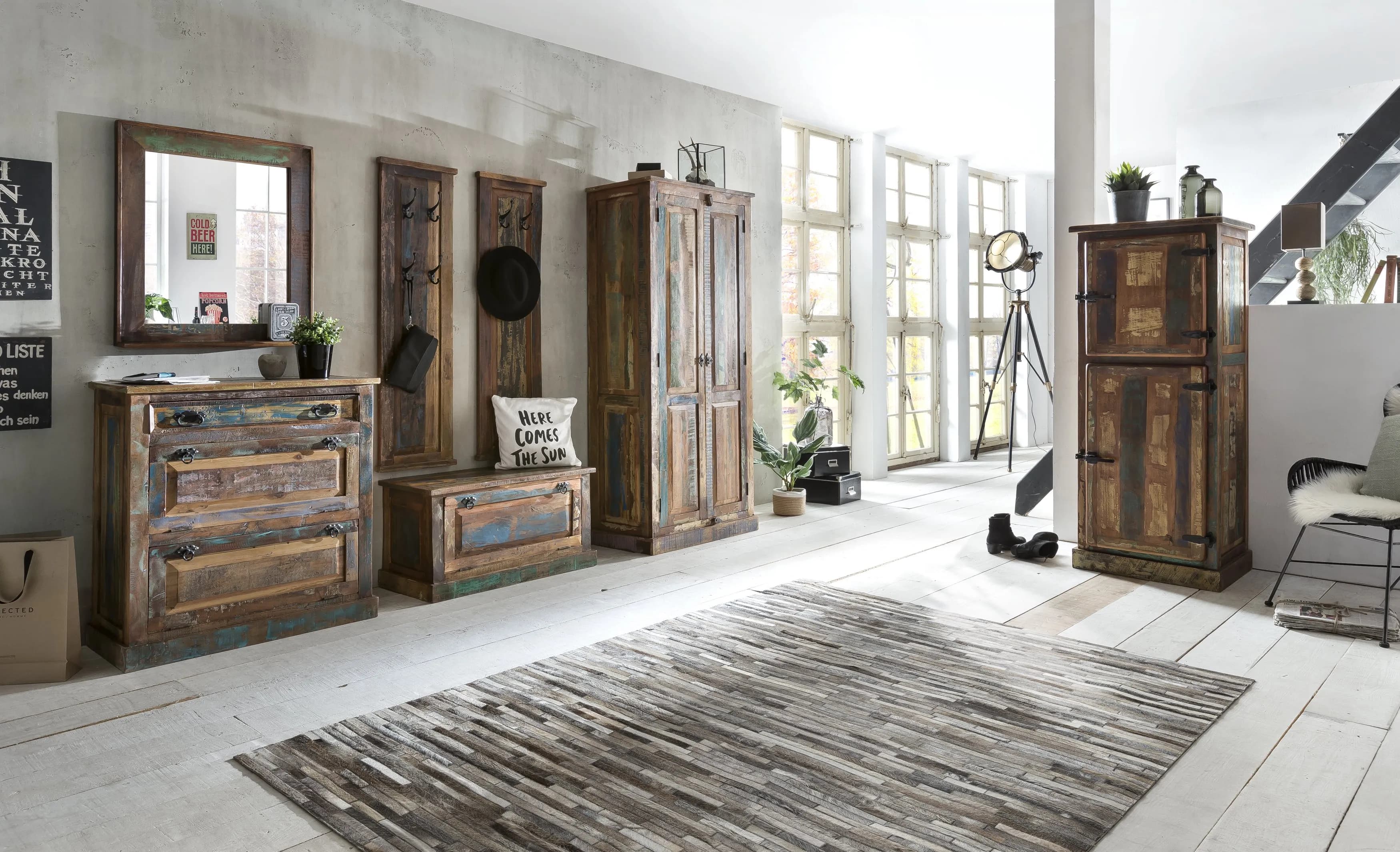 Garderobenschrank 2